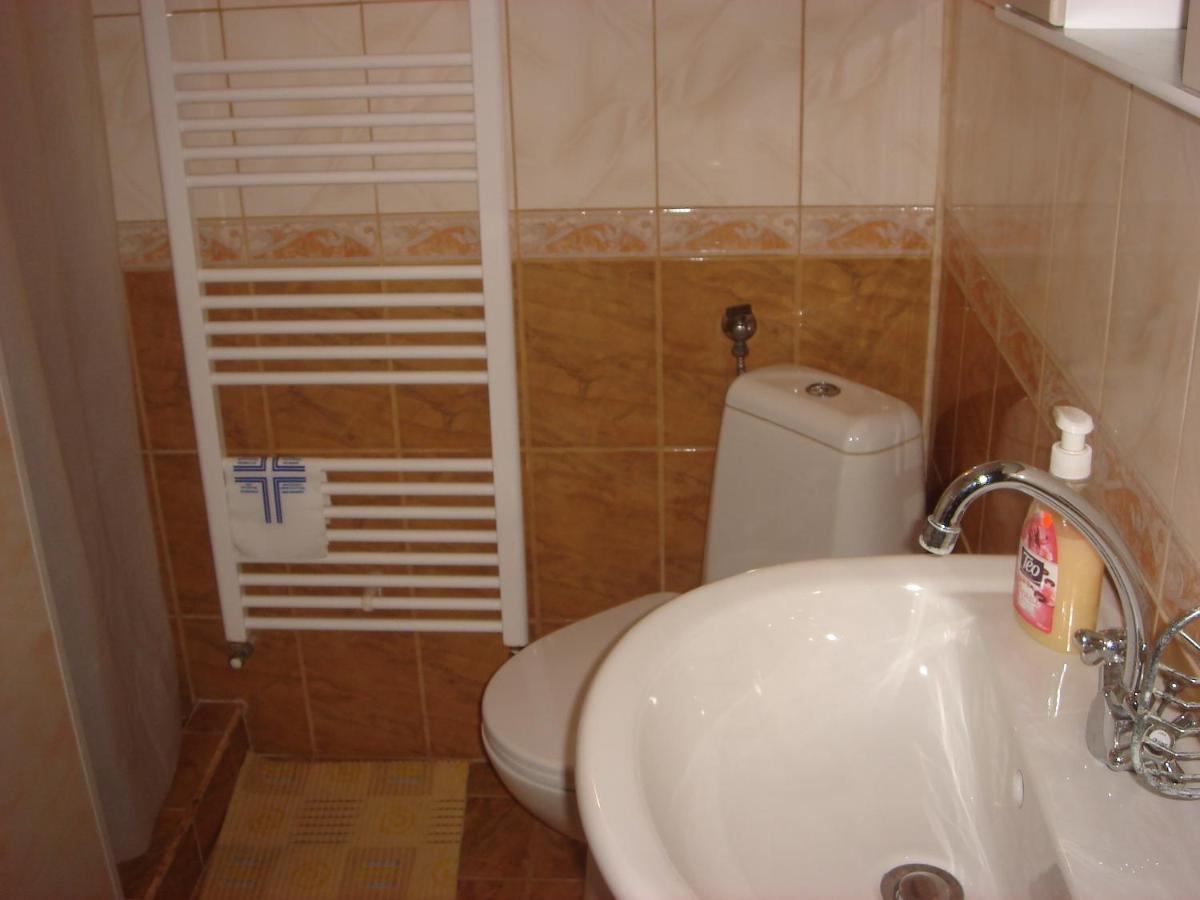 Къща Под Наем Petrova Hotel Cherven  Ngoại thất bức ảnh